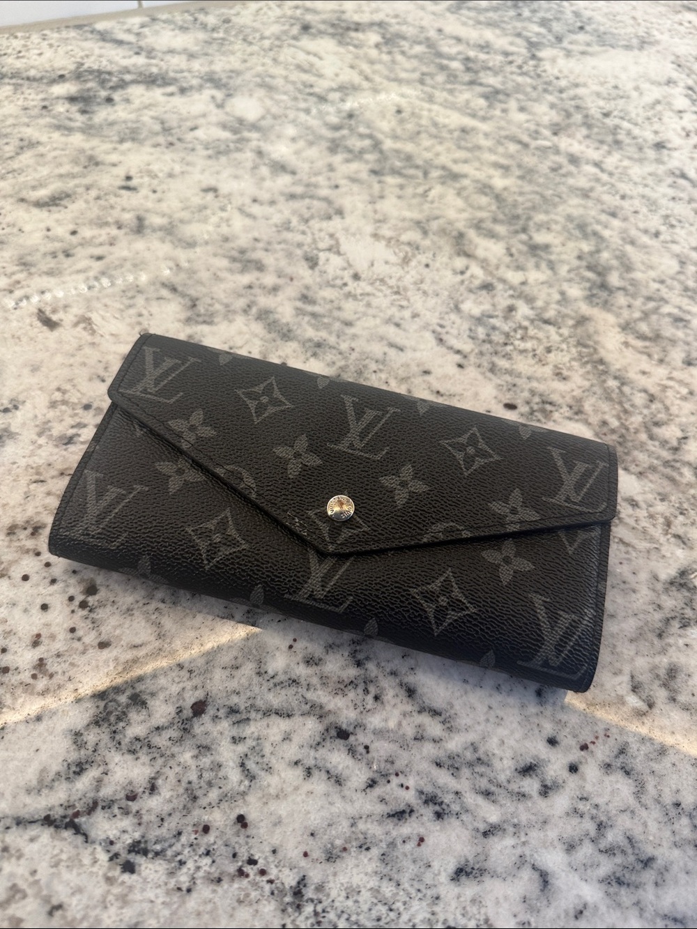Wallet - Picture 1 of 8